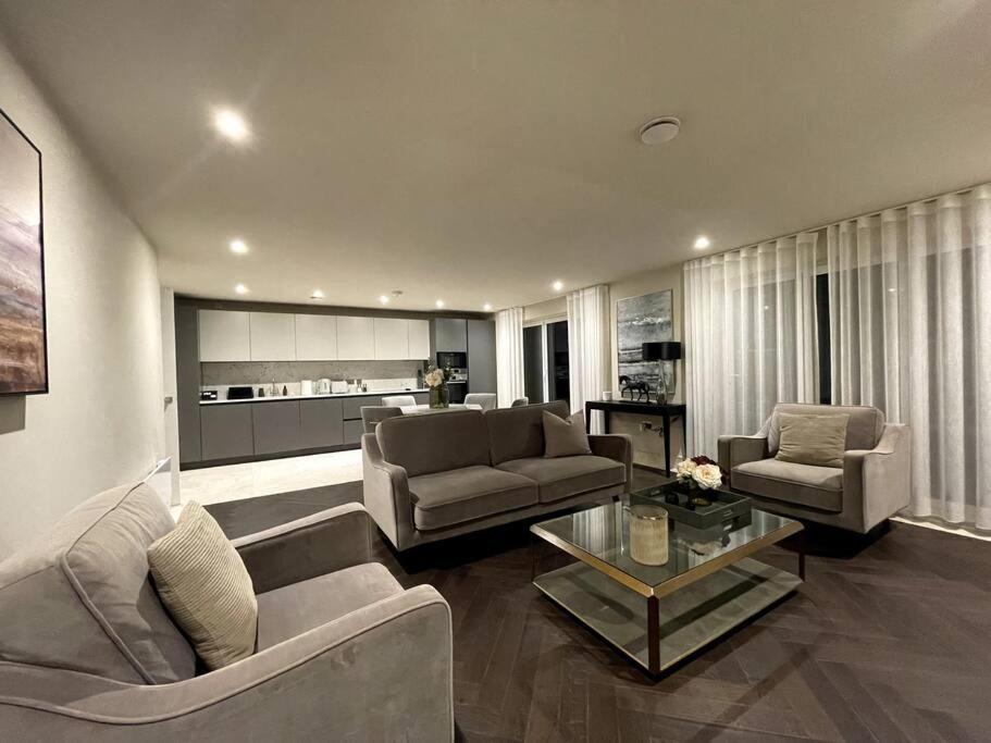 2Br Urban Vista Retreat Chcl F7 Chigwell Exterior foto
