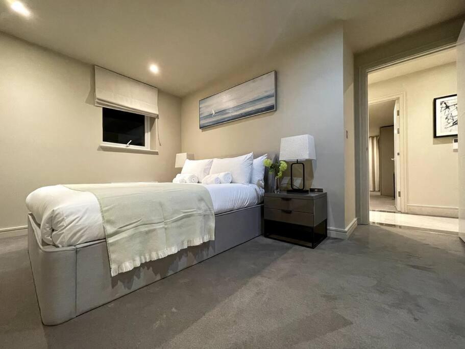 2Br Urban Vista Retreat Chcl F7 Chigwell Exterior foto
