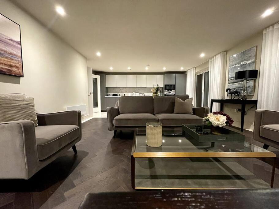2Br Urban Vista Retreat Chcl F7 Chigwell Exterior foto