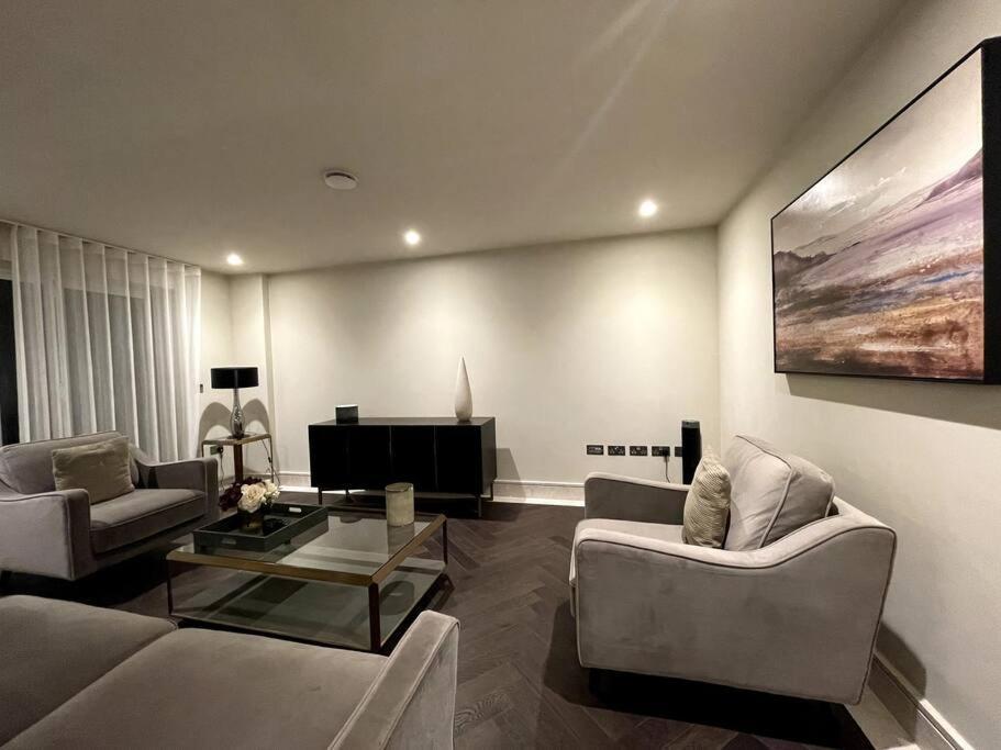 2Br Urban Vista Retreat Chcl F7 Chigwell Exterior foto